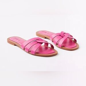 LOFT Strappy Leather Slide Sandals in Hot Pink. Size 9.5 M